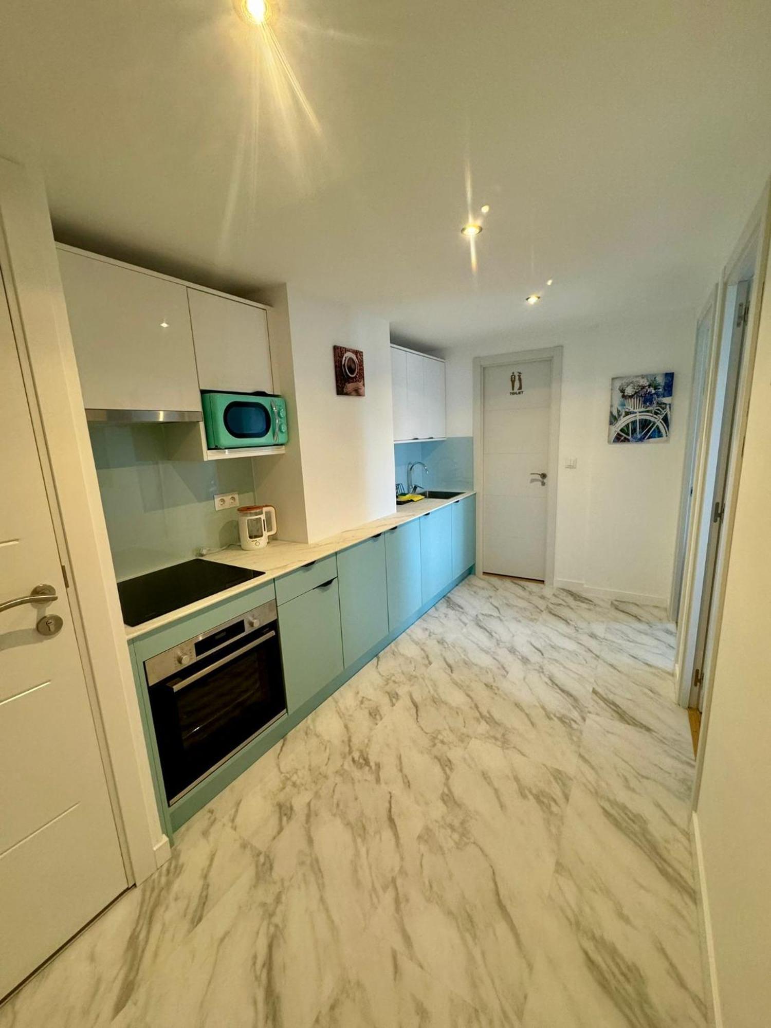 Apartamentos Coastal Haven Бенидорм Экстерьер фото