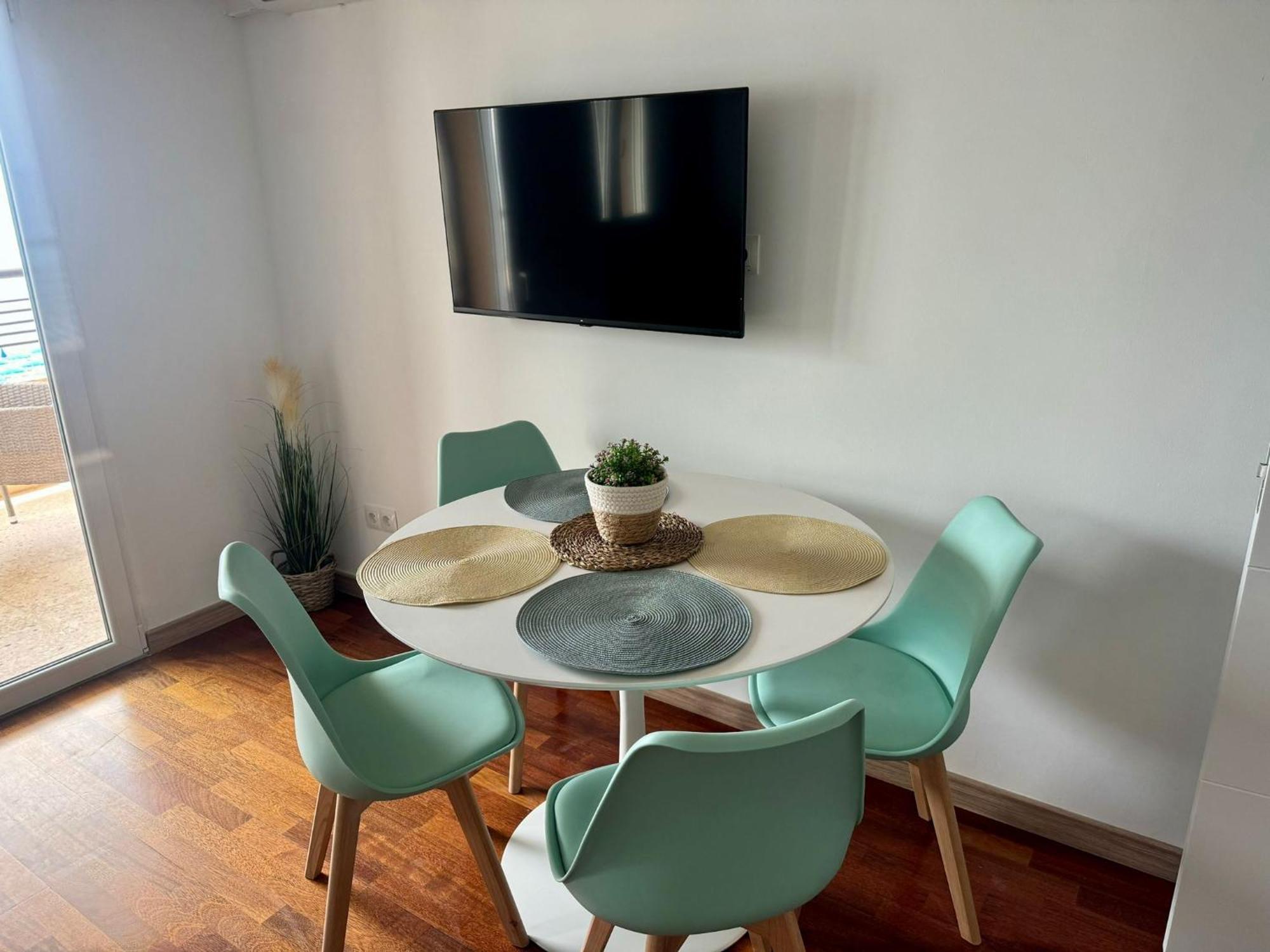 Apartamentos Coastal Haven Бенидорм Экстерьер фото