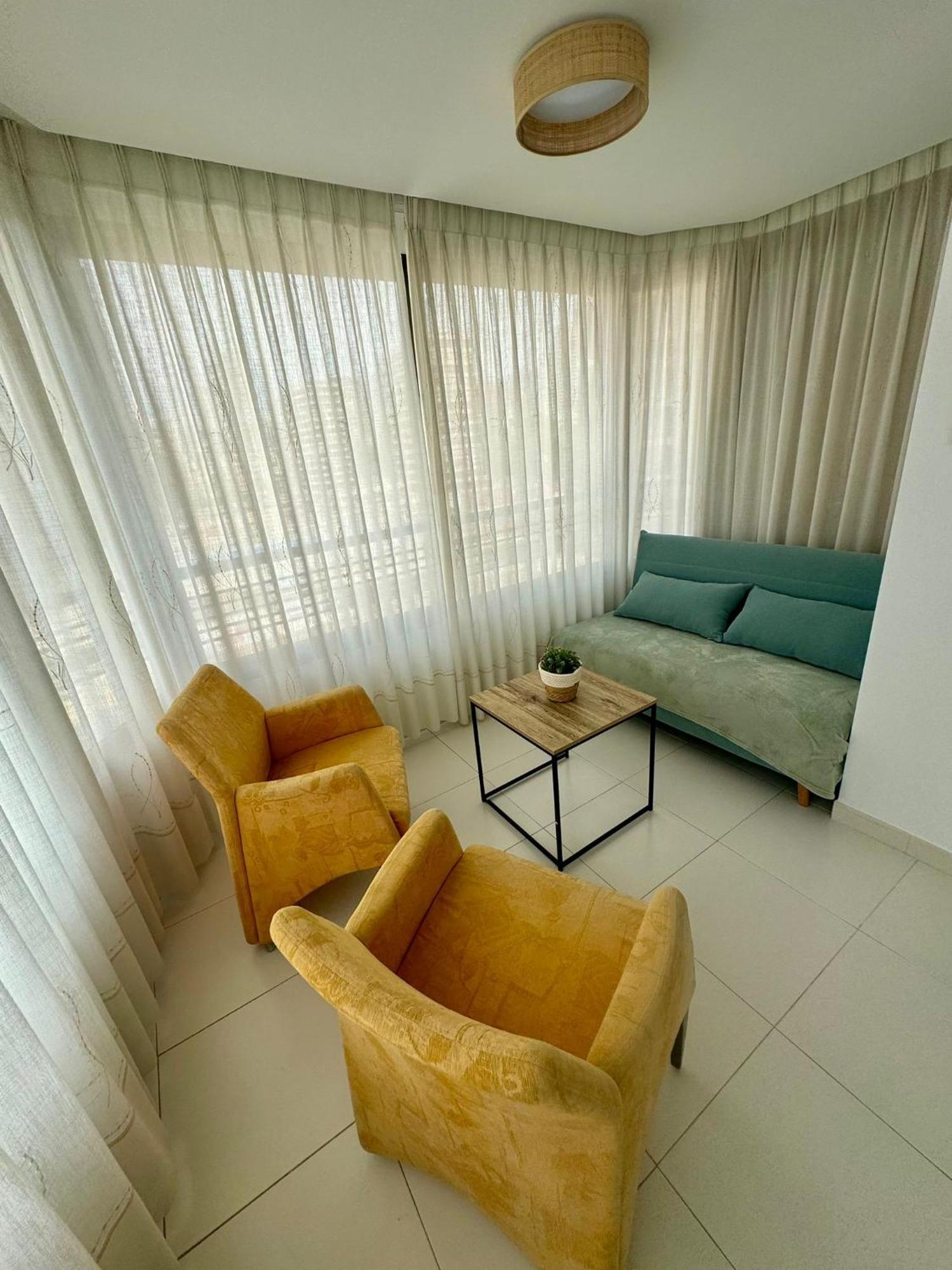 Apartamentos Coastal Haven Бенидорм Экстерьер фото