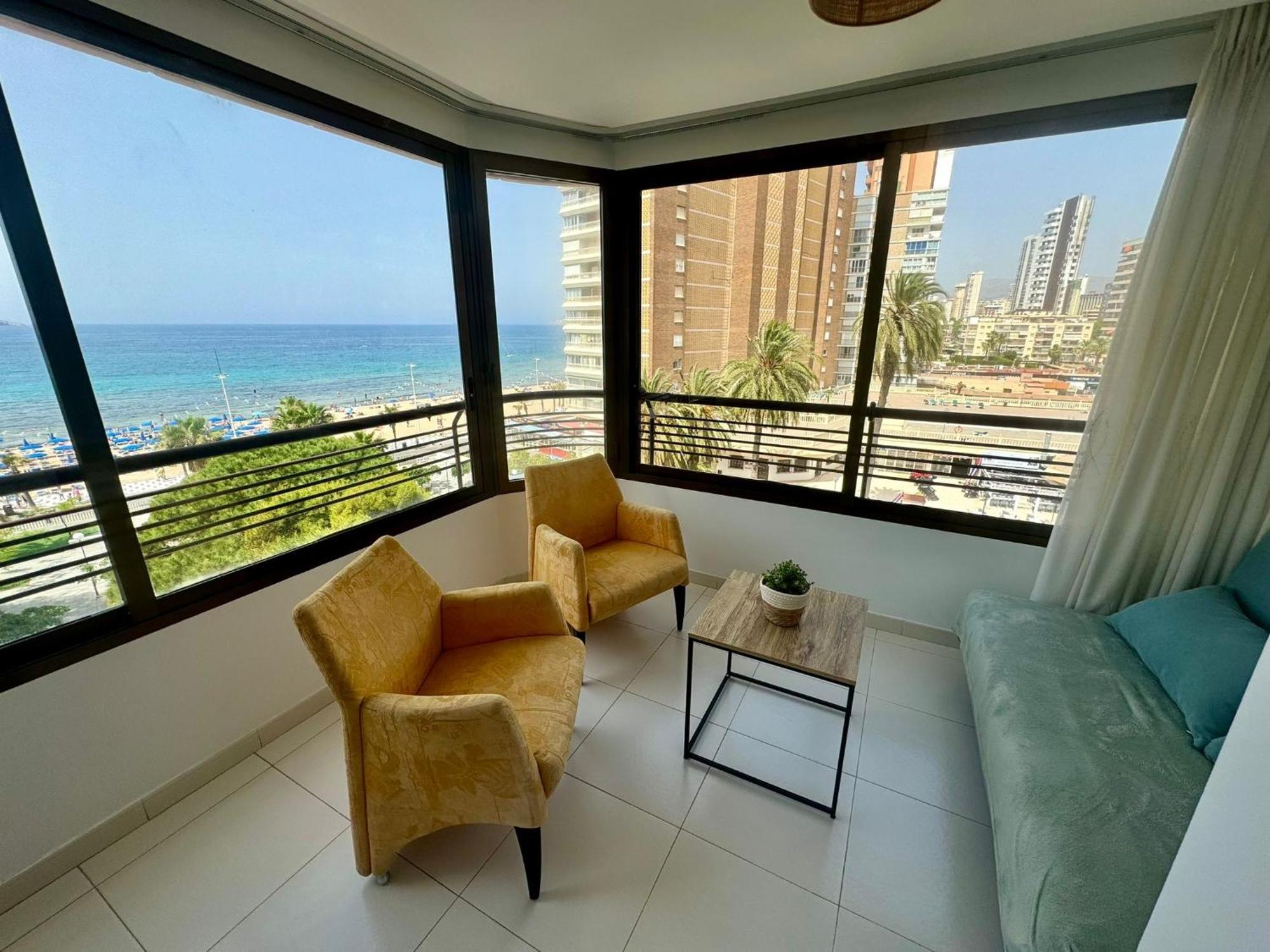 Apartamentos Coastal Haven Бенидорм Экстерьер фото